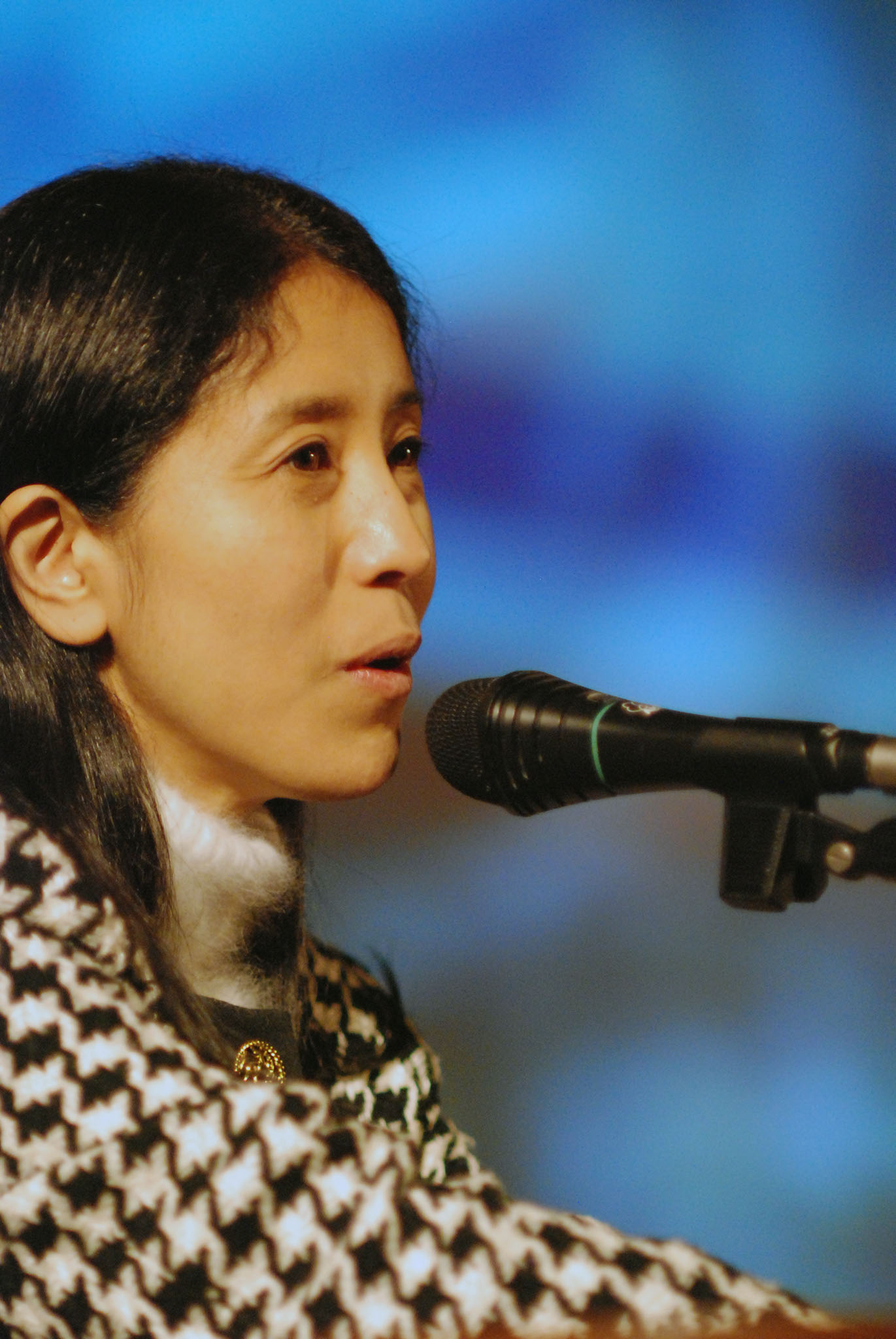 講演中のきくちゆみ