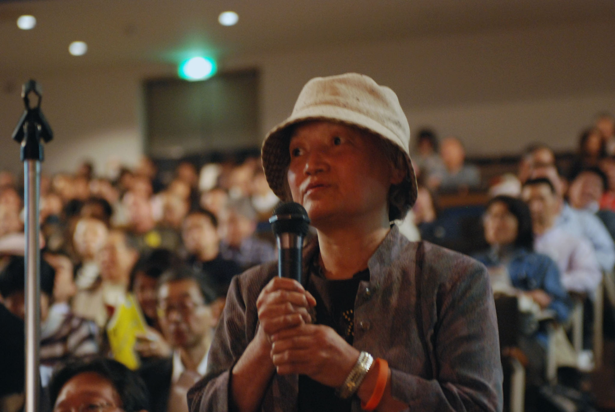 熱心な参加者（質疑応答は本当に熱気に溢れていました）