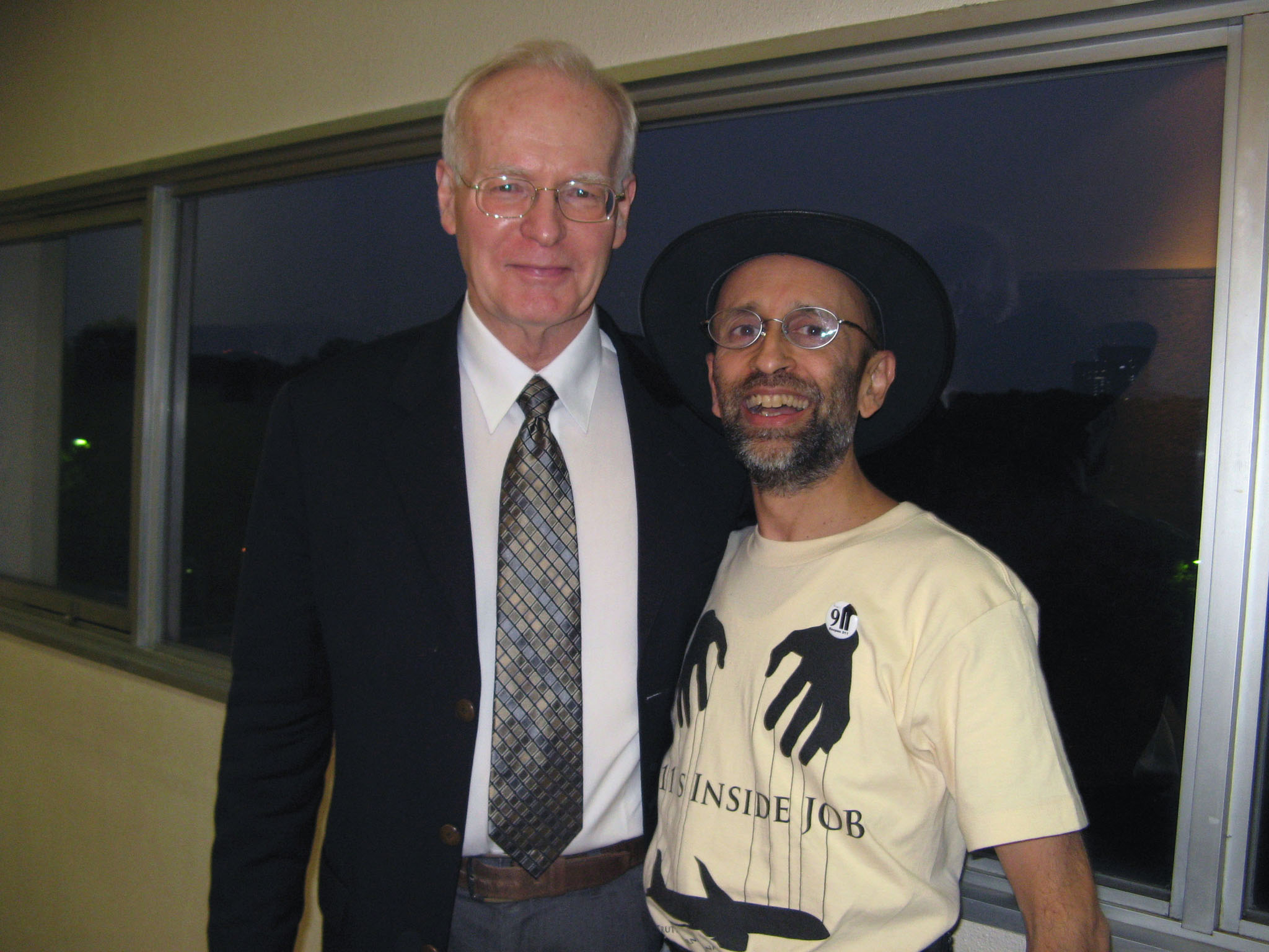 グリフィン博士とダミアンさん（このページのウェッブマスター）